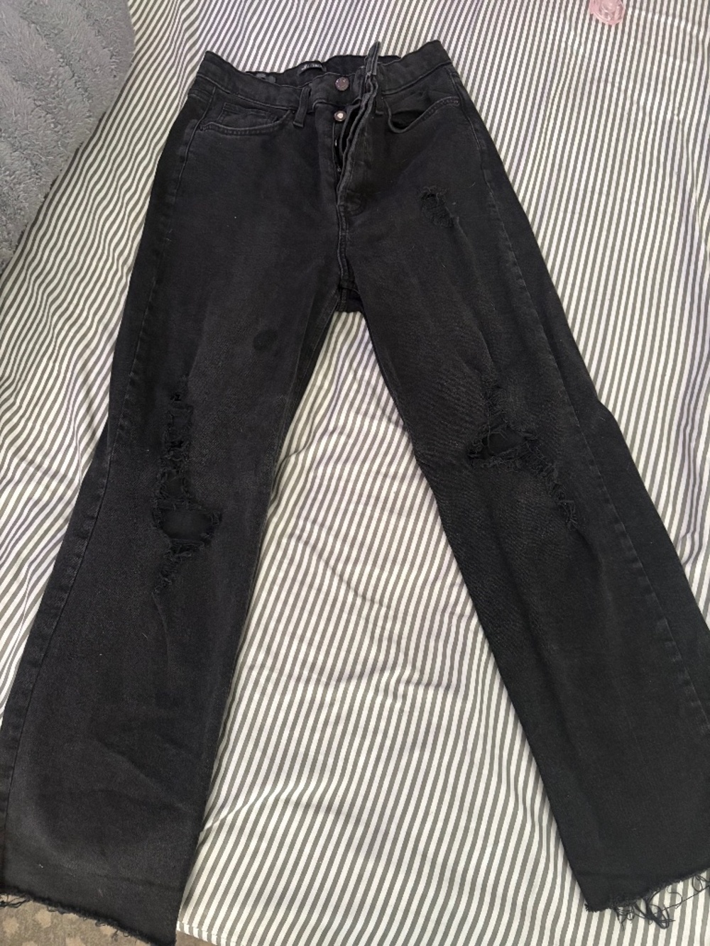 Woman distressed jeans